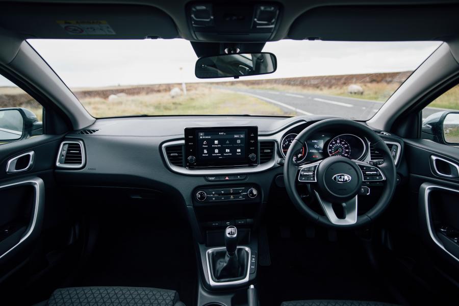 Торпедо Kia XCeed 1.0 T-GDi 2019 года  (UK) (фото 62 из 91)